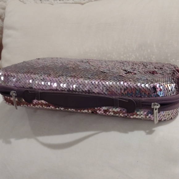 Ulta Beauty Makeup Case - Picture 7 of 8